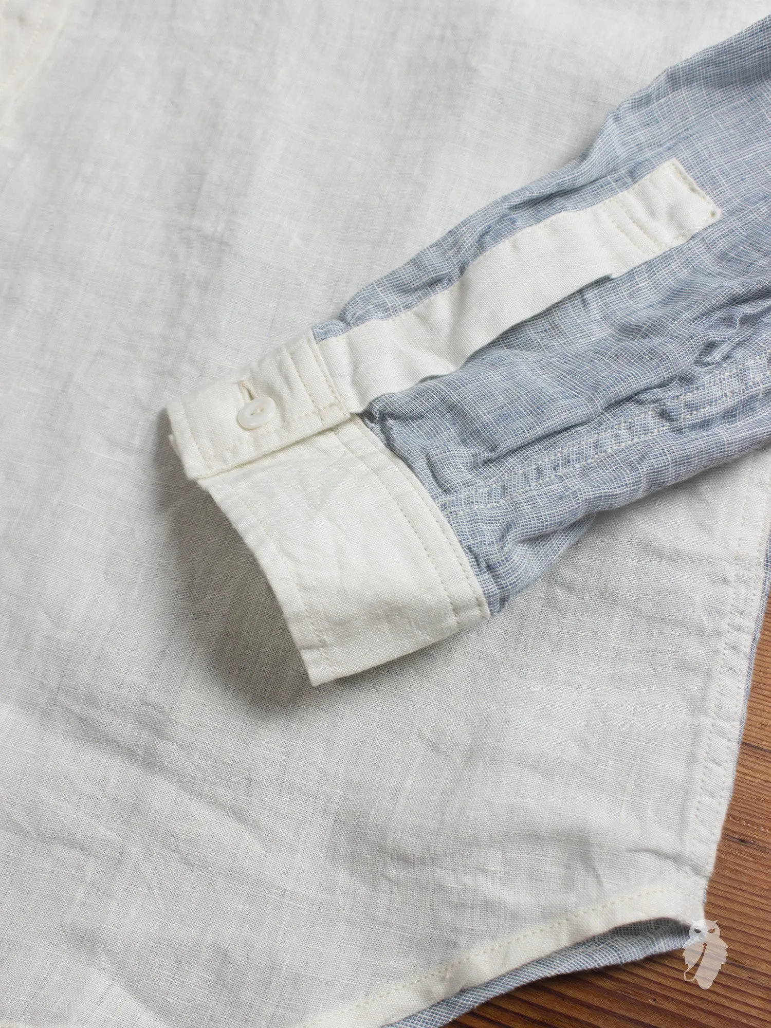 "Chambray x Hakeme" Linen Button Down